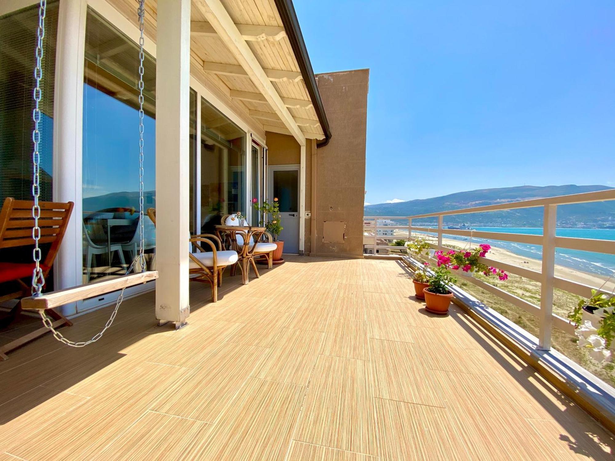 Eka Luxury Two-Bedroom Seaview Apartment Vlore Exterior photo